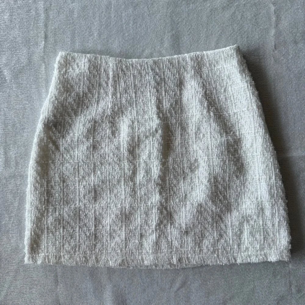 SHEIN white textured